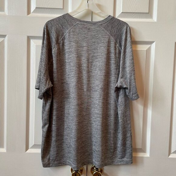 Phillies Gray T-Shirt Genuine MLB Merchandise XXL - Picture 4 of 4